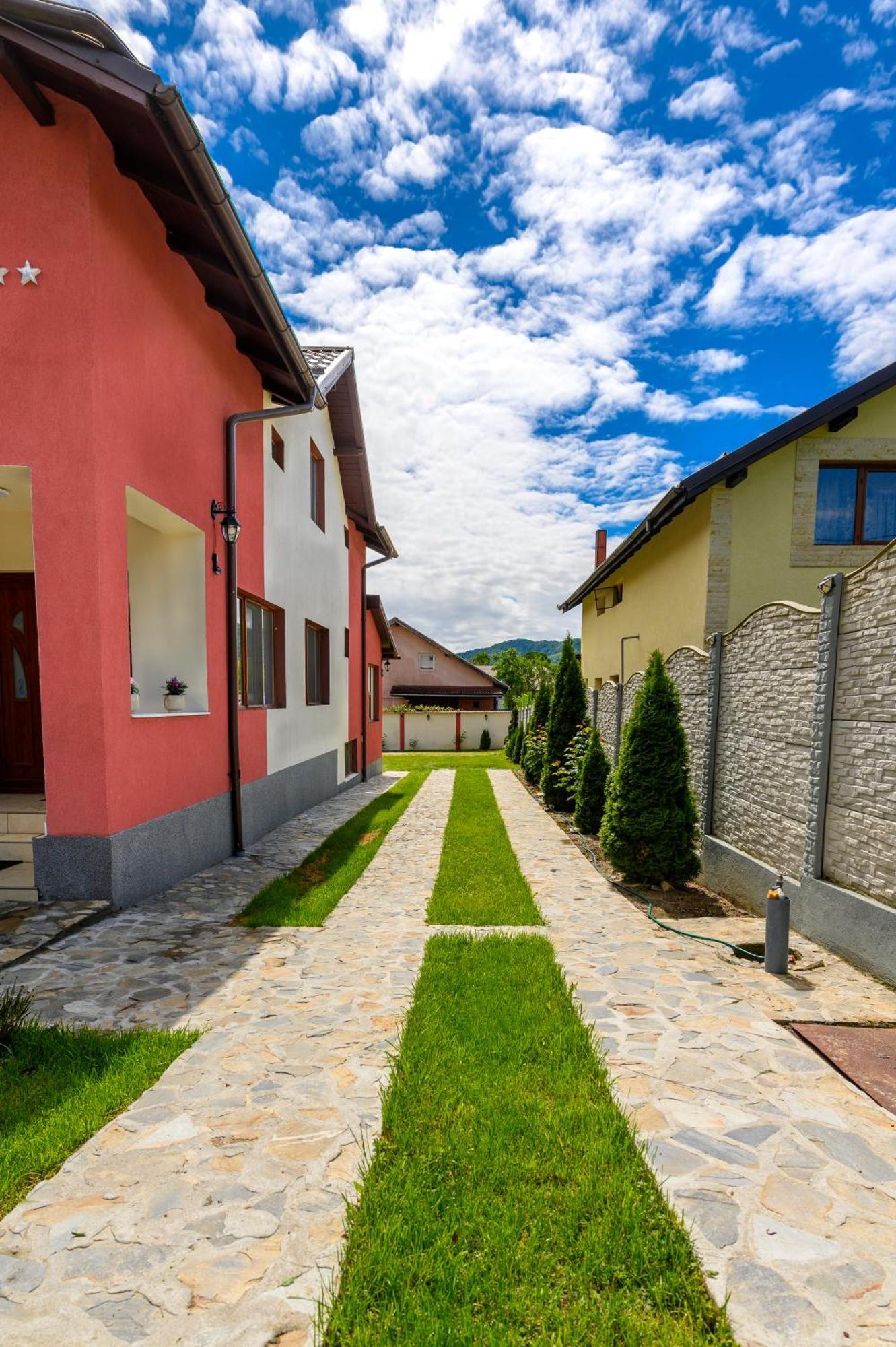 Casa Alex Calimanesti Exterior foto